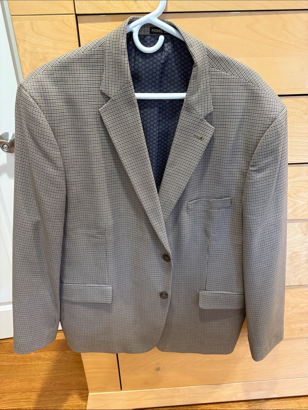 Pierre Loren Men’s Gray Check Blazer